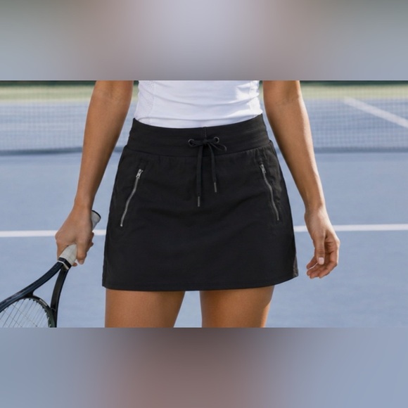Athleta Pants - ATHLETA Trekkie Athletic Skort in Black Size Medium